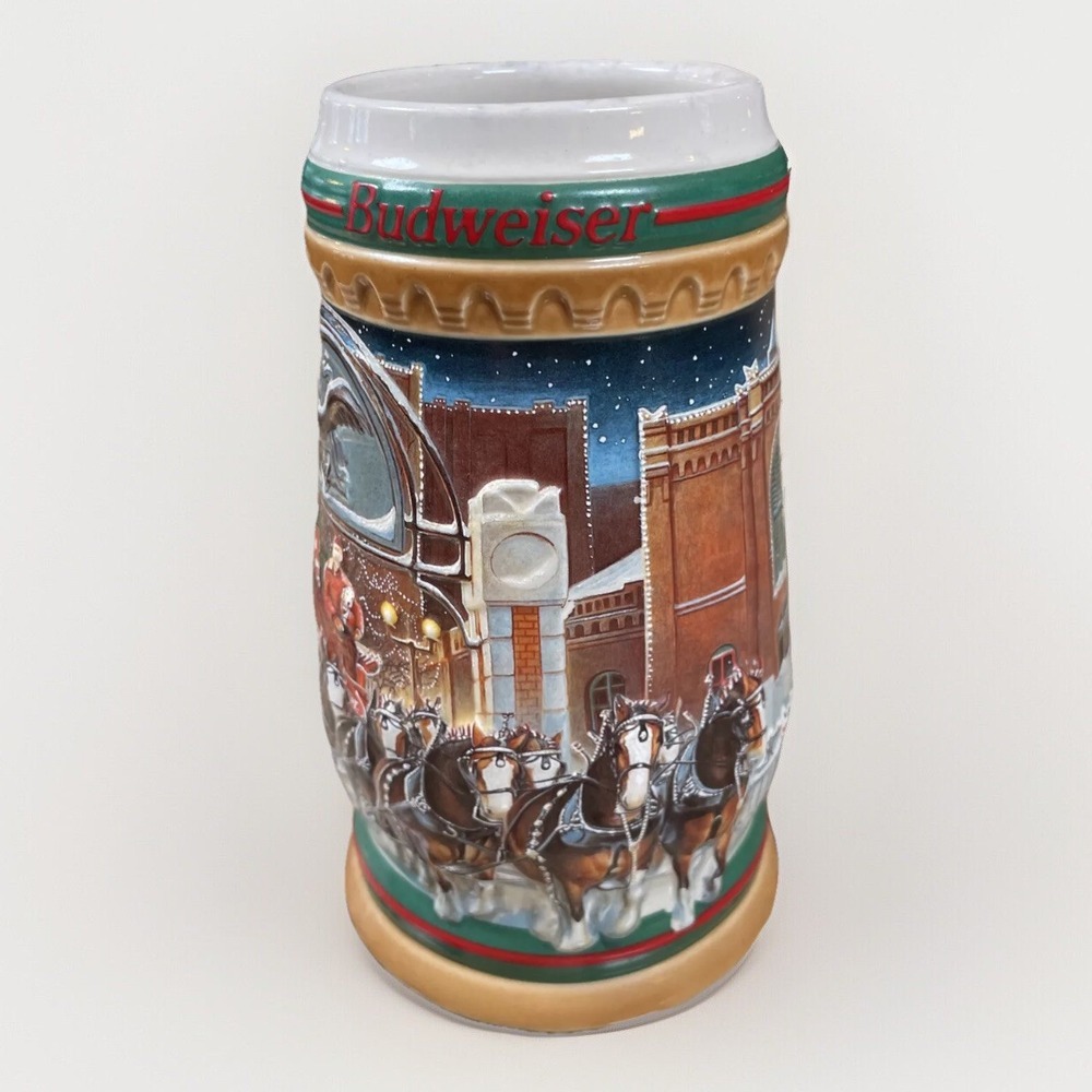 Anheuser Busch-Budweiser CS313 "Home‎ For The Holidays" 1997 Holiday Stein Beer